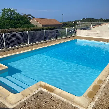 Giens Peninsula Seaside Villa: Private Garden, Pool, and Beach Access Hyeres Exterior photo
