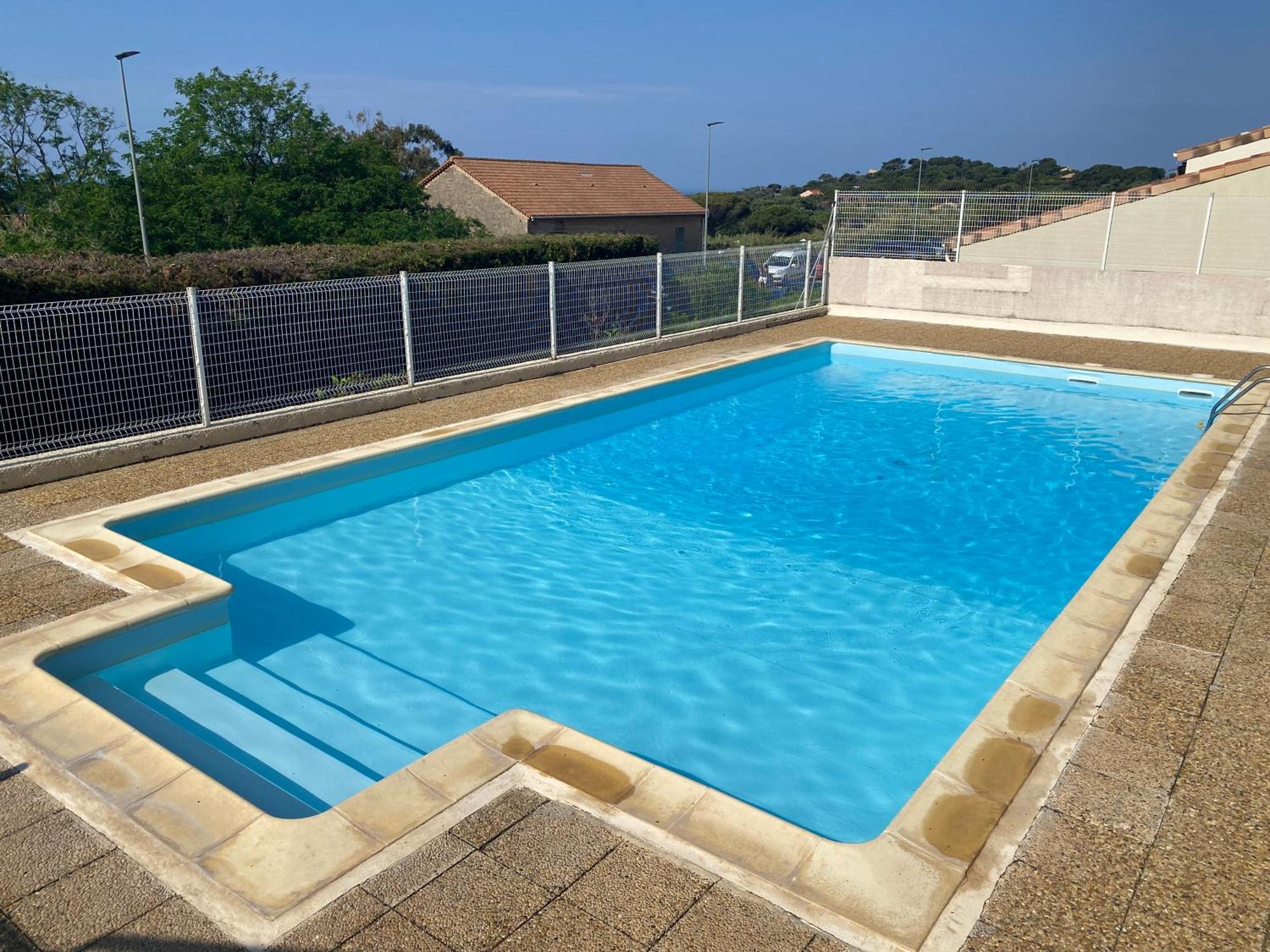 Giens Peninsula Seaside Villa: Private Garden, Pool, And Access * Hyeres