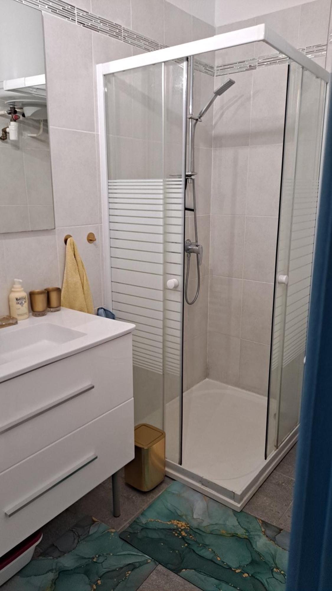 Appartement Presqu'ile De Giens, Maison Rdc Avec Acces Et Jardin Prives Sans Vis-a-vis, Piscine, Plages A 2 Min A Pieds